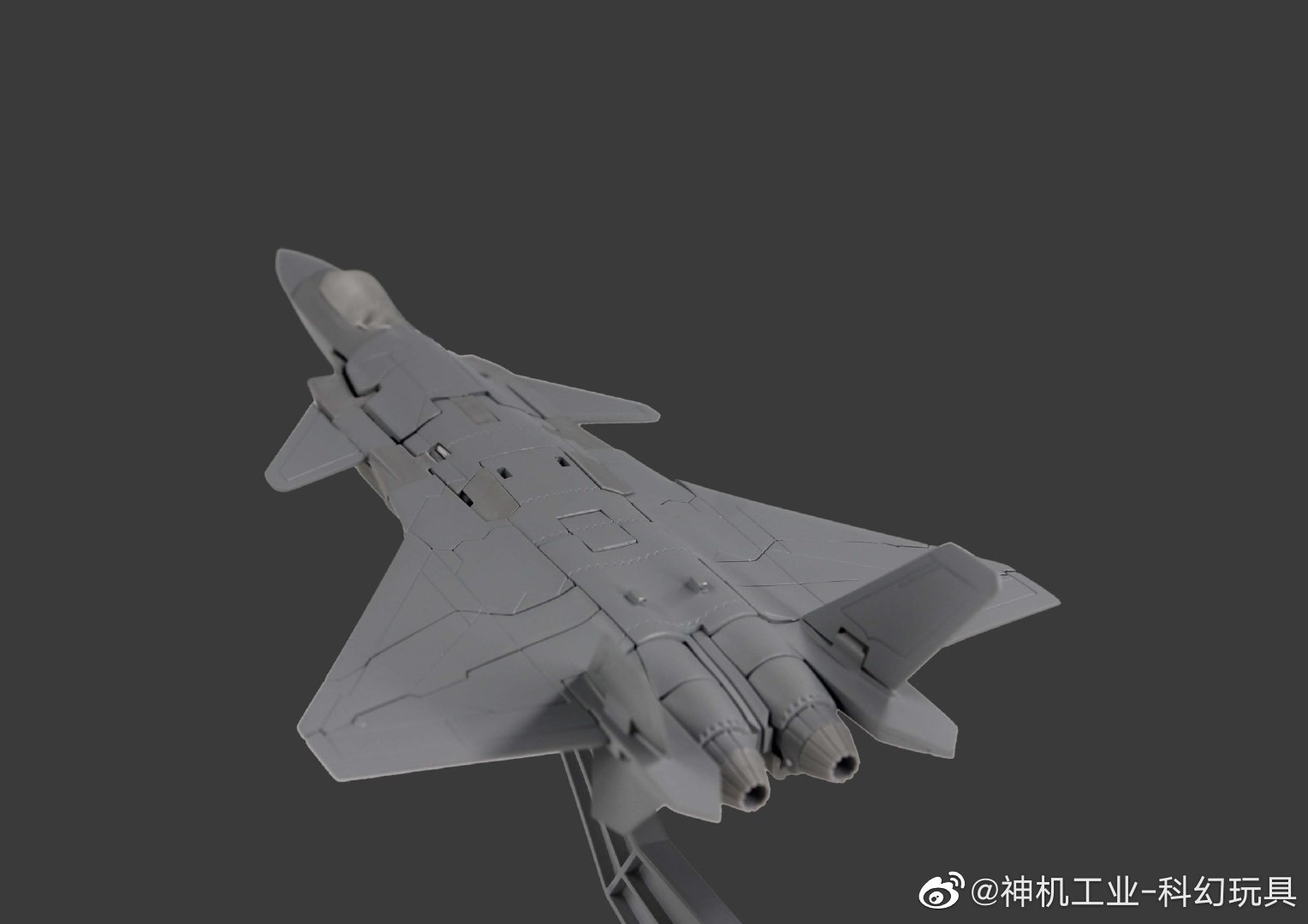 神机工业“歼20”可变形模型“黑闪” 公布,售价899元插图18 国内厂商神机工业推出“歼20”可变形模型“黑闪” 售价899元
