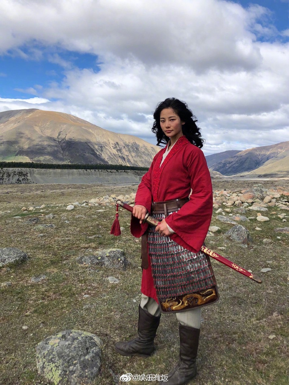 刘亦菲《花木兰》武替正面照曝光 颜值超高不输本尊