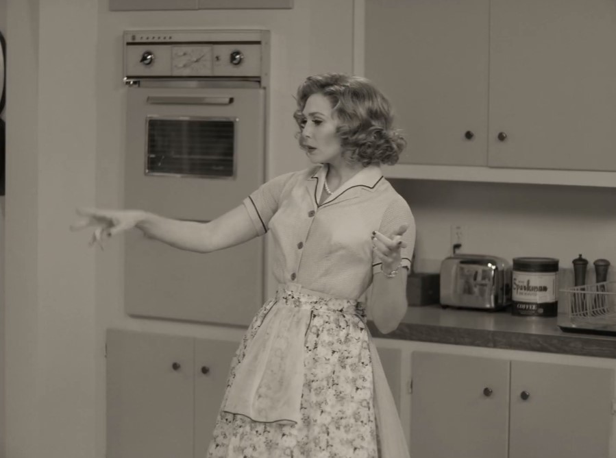 漫威新剧《旺达·幻视》正式预告 复古风下的幻想世界