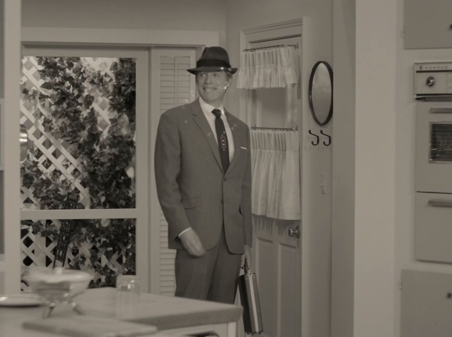 漫威新剧《旺达·幻视》正式预告 复古风下的幻想世界