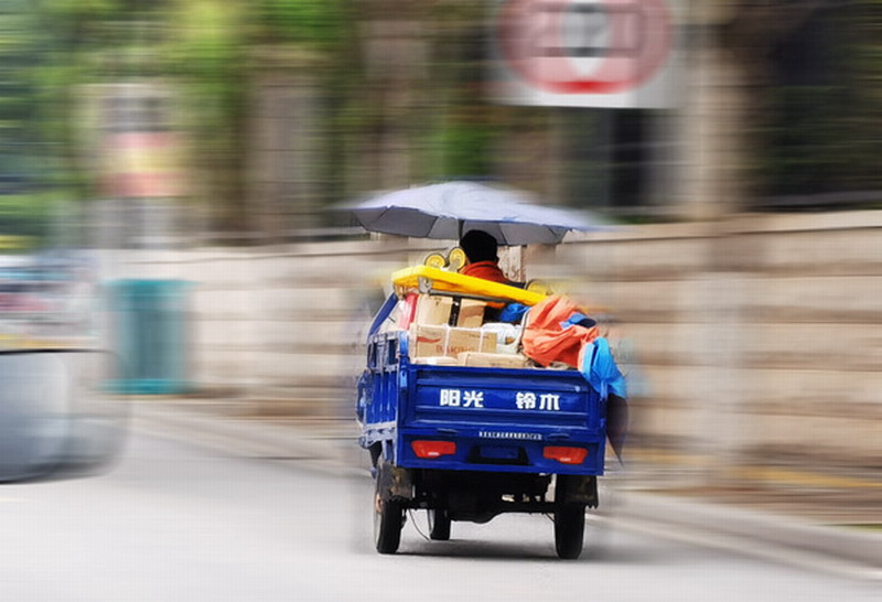 快递价格战压缩快递员收入:一单仅赚2毛5 用户体验直线下降插图 快递价格战压缩快递员收入:一单仅赚2毛5 用户体验直线下降