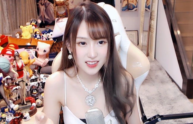 腐团儿户外自拍照,大长腿“拉”得离谱,网友调侃身高2米的女人插图 腐团儿户外自拍照,大长腿“拉”得离谱,网友调侃身高2米的女人