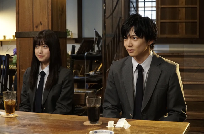 电影《小说之神》大量新剧照 桥本环奈雨后湿身照在列