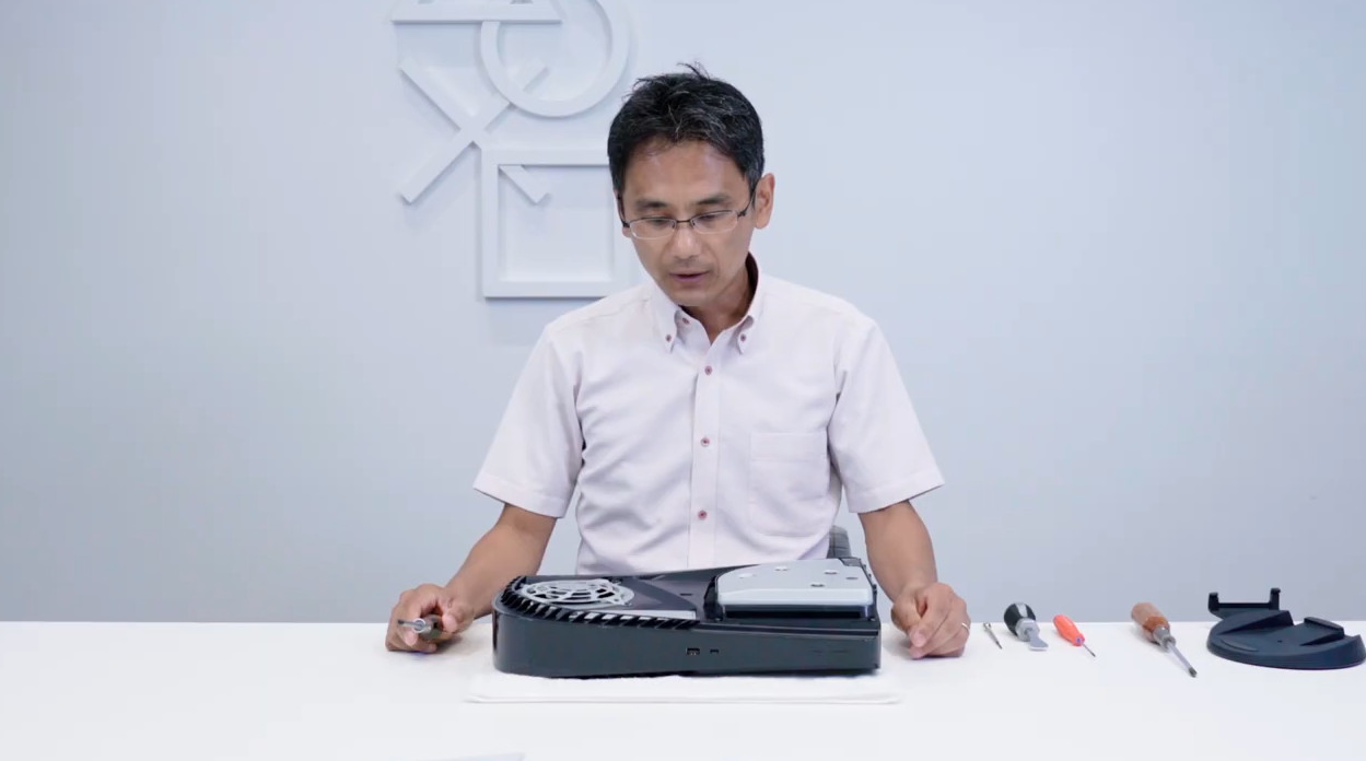 PS5官方拆解视频来了 一窥SIE至今最具革命性的游戏主机内幕