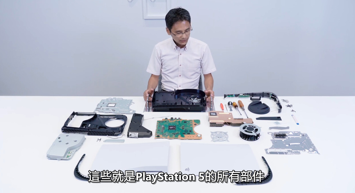 PS5官方拆解视频来了 一窥SIE至今最具革命性的游戏主机内幕