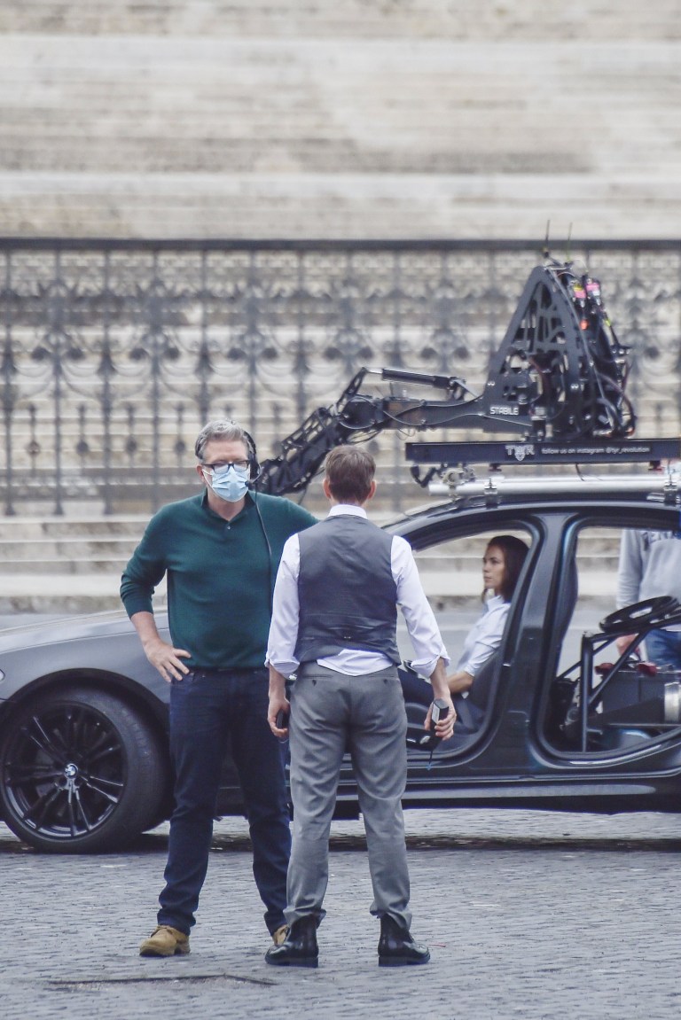 《碟中谍7》新片场照 年近6旬阿汤哥略显老态