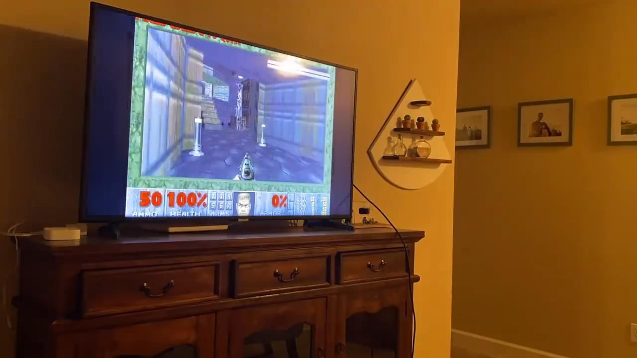 国外玩家用土豆玩《毁灭战士》 B社官博特意@育碧