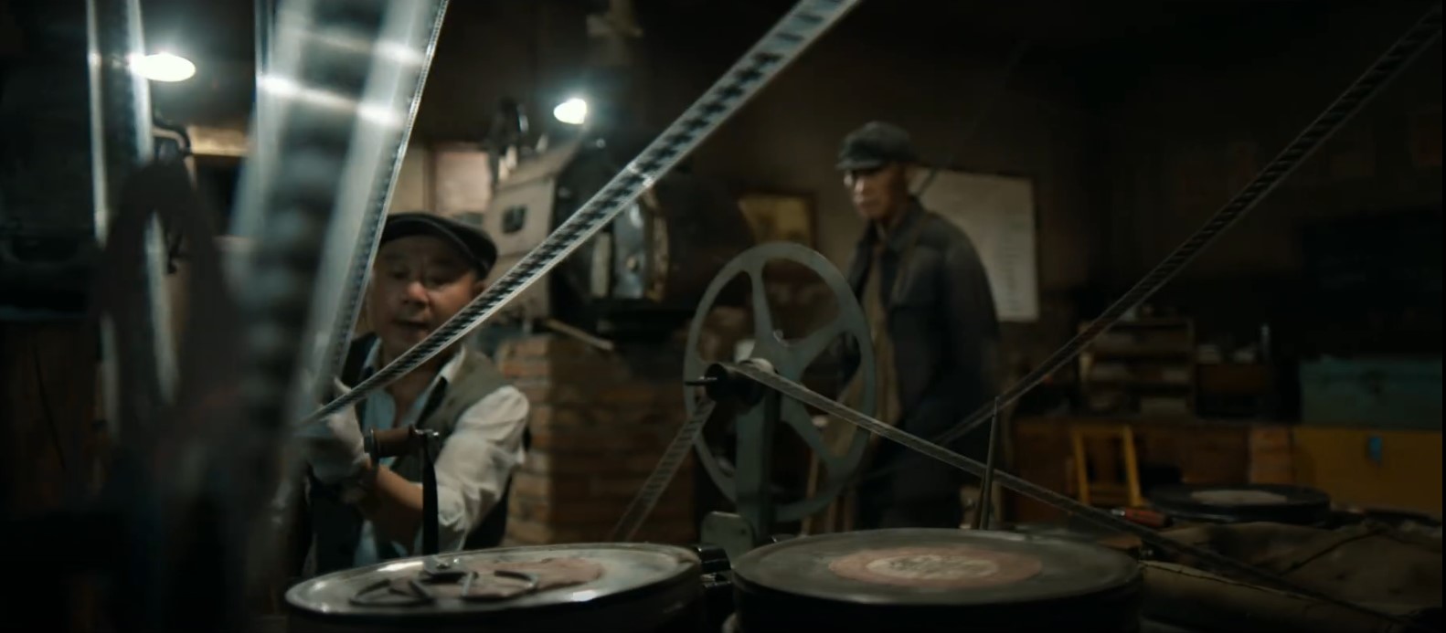 张艺谋新片《一秒钟》定档11月27日插图12 张艺谋新片《一秒钟》定档11月27日 预告公布