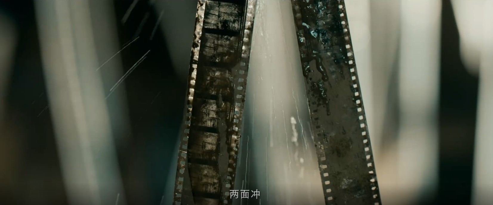 张艺谋新片《一秒钟》定档11月27日插图15 张艺谋新片《一秒钟》定档11月27日 预告公布