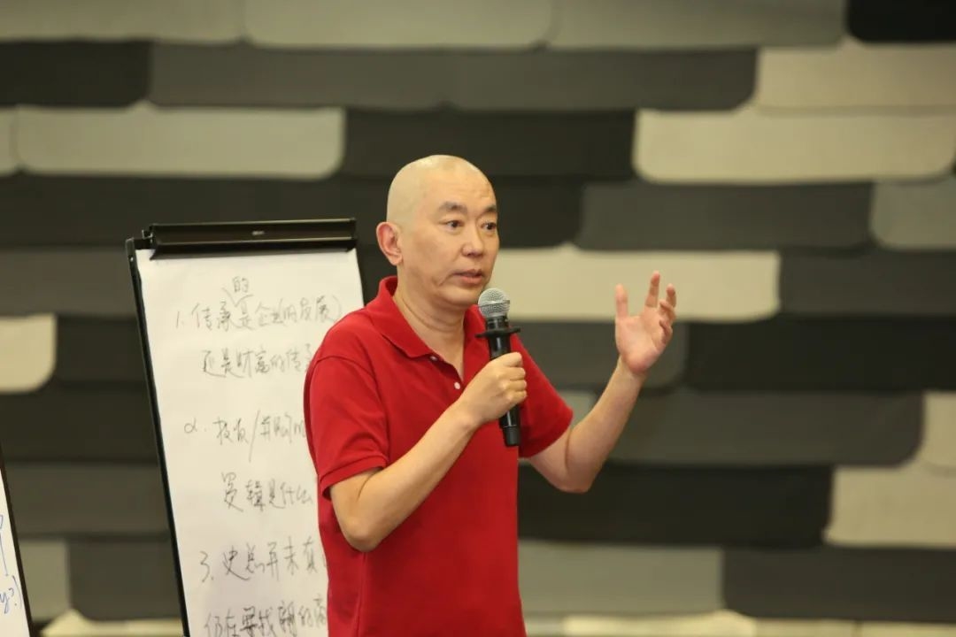 史玉柱如今三大爱好:看美景 看美女 跟男人喝酒插图 史玉柱如今三大爱好:看美景 看美女 跟男人喝酒