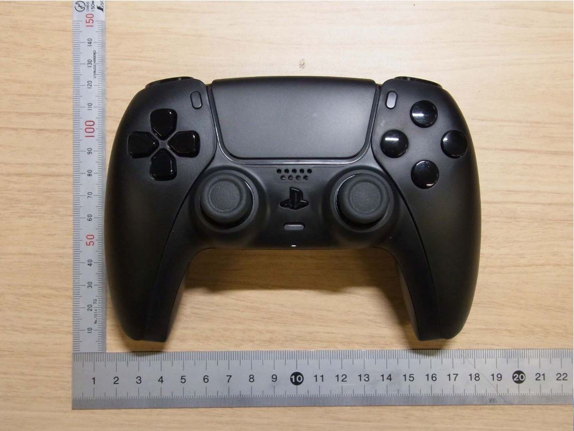 PS5手柄拆机照曝光 内部芯片及布线情况公开