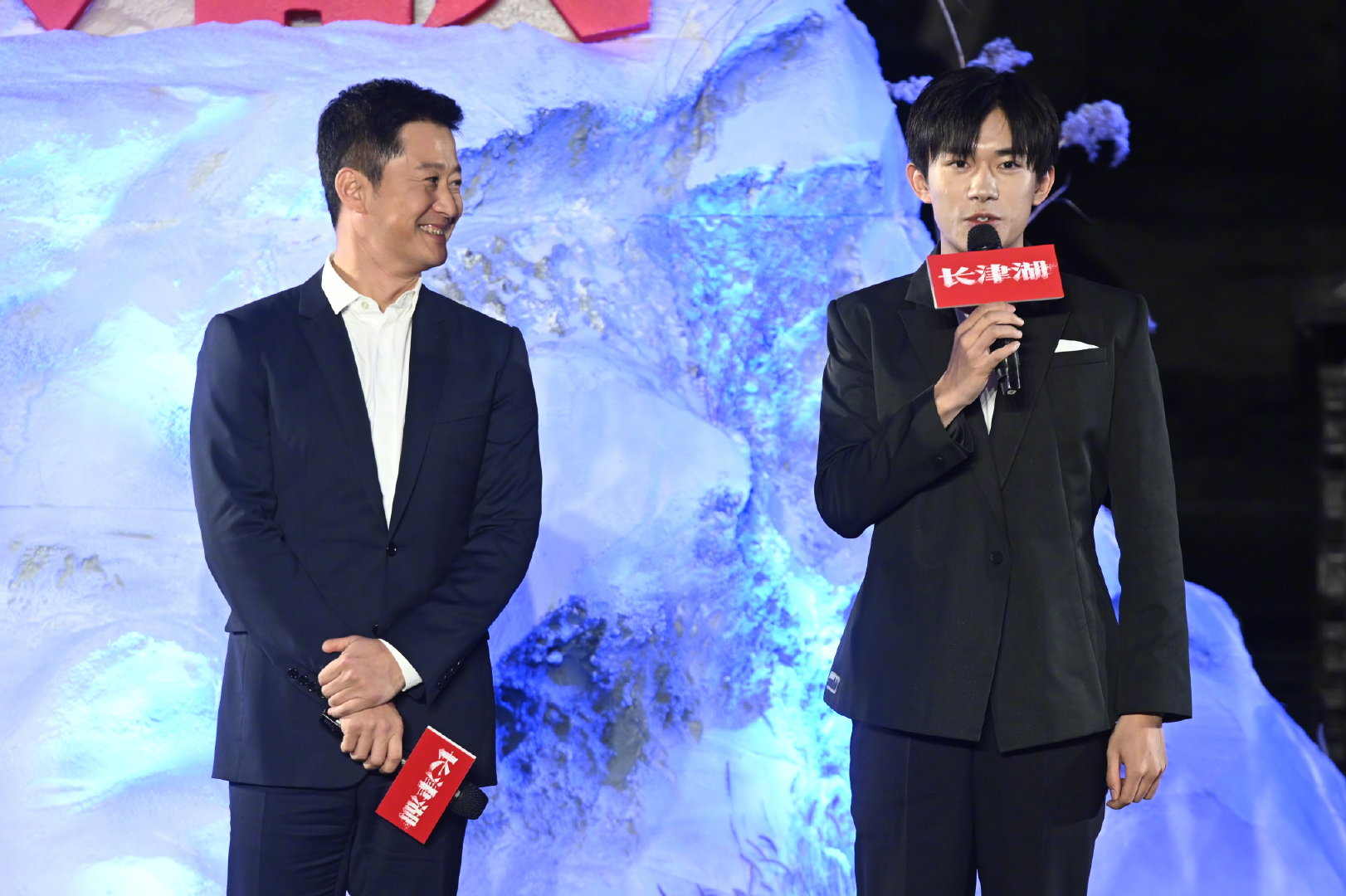 电影《长津湖》官宣：陈凯歌、徐克、林超贤导演，吴京、易烊千玺主演