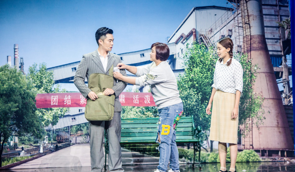 沈腾、贾玲主演喜剧电影《你好,李焕英》定档大年初一插图1 沈腾、贾玲《你好,李焕英》定档 大年初一上映播出