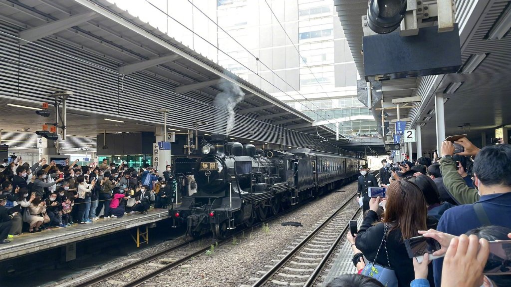 《鬼灭之刃 无限列车篇》联动“蒸汽机车”发车！