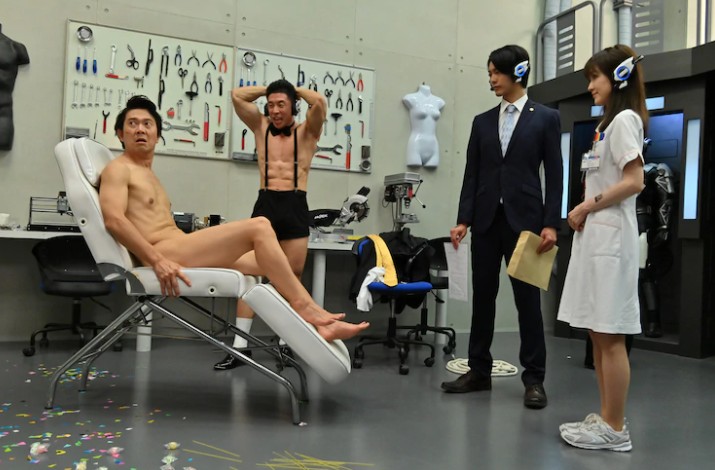 《假面骑士零一》特摄电影新角色剧照 裸男大叔出演