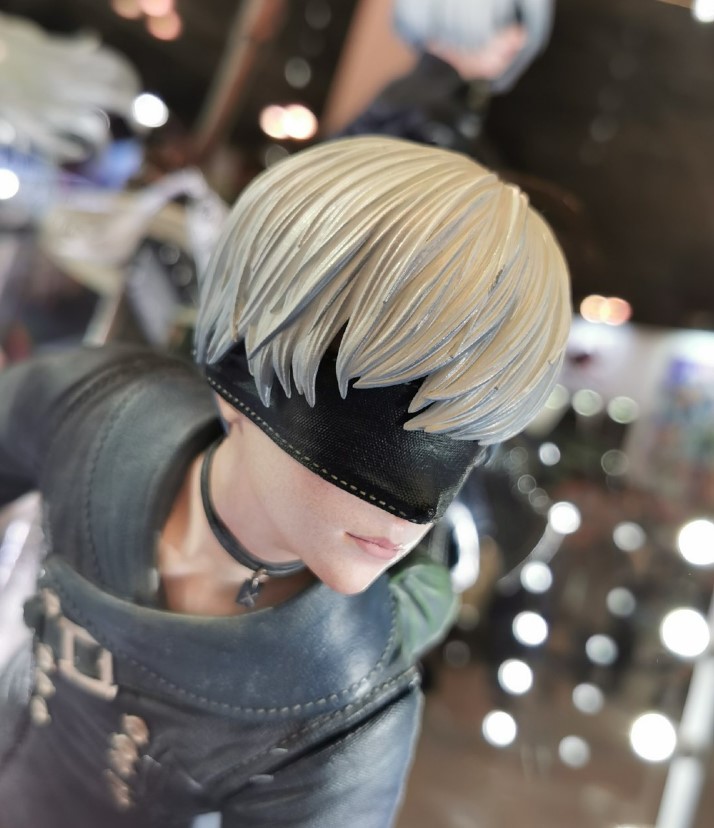 SE与PRIME1STUDIO 推出的《尼尔：机械纪元》雕像现场图