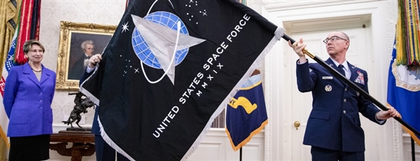 网飞续订《太空军》第二季