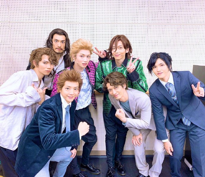 演员窪寺昭13日自杀身亡，曾出演刀剑乱舞、高达00、阿松等舞台剧