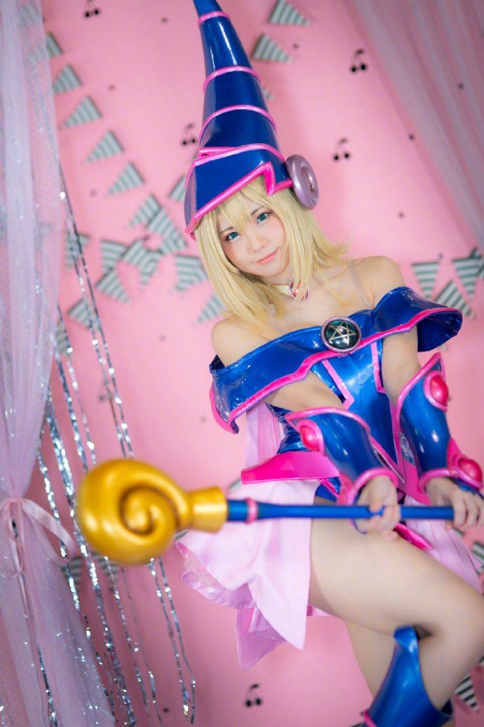 enako(えなこ)「黑魔导女孩」COSPLAY （2020ver）