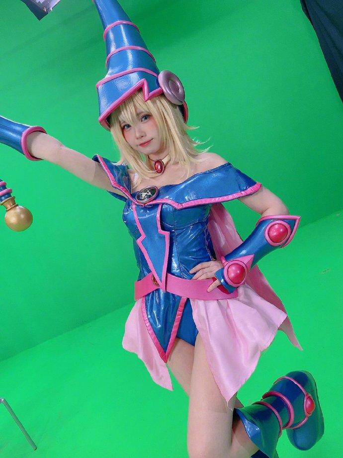 enako(えなこ)「黑魔导女孩」COSPLAY （2020ver）