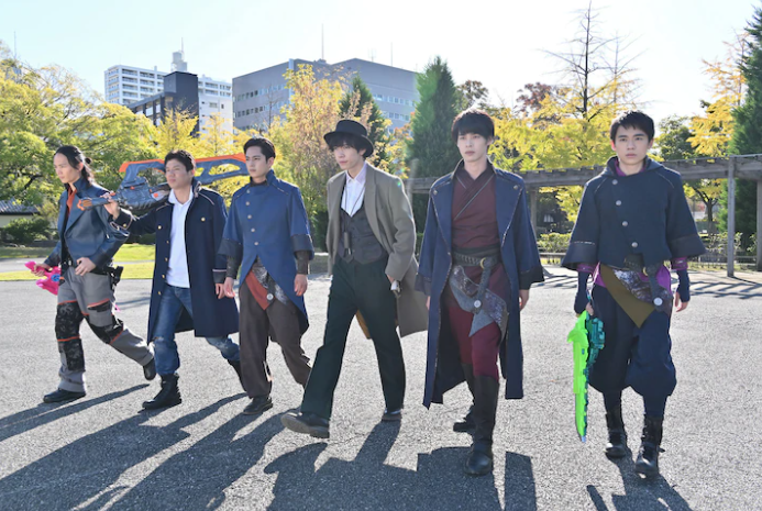 《假面骑士》圣刃特摄电影最新剧照公开 6大圣刃骑士同时变身