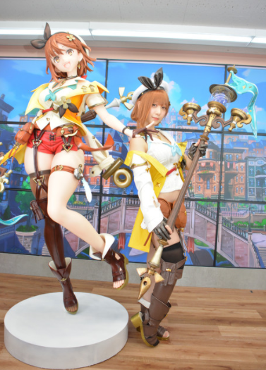 等身大炼金师莱莎手办首次亮相 做工精良性感可爱