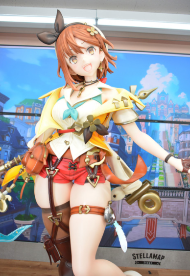 等身大炼金师莱莎手办首次亮相 做工精良性感可爱