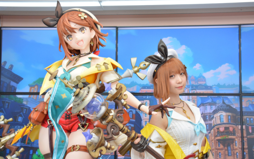 等身大炼金师莱莎手办首次亮相 做工精良性感可爱