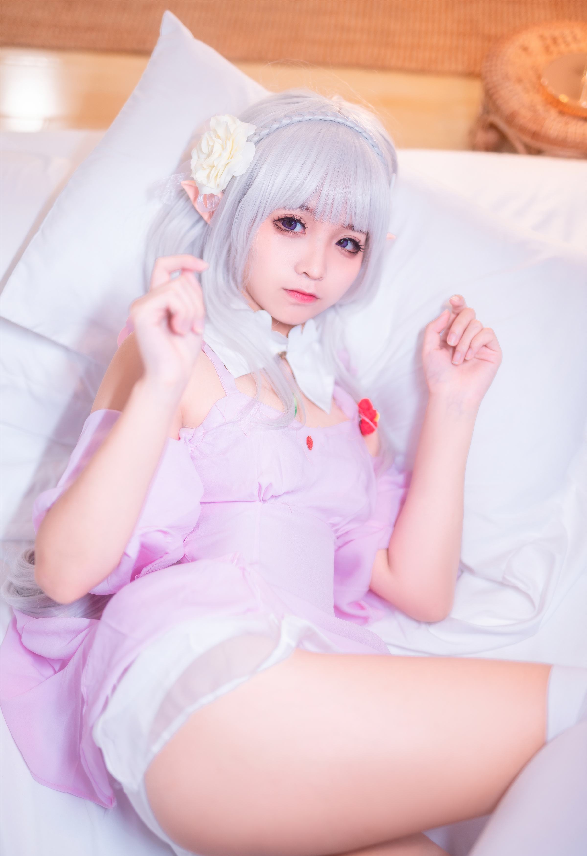 [蠢沫沫]福利写真集·艾米莉亚的睡衣[40P]