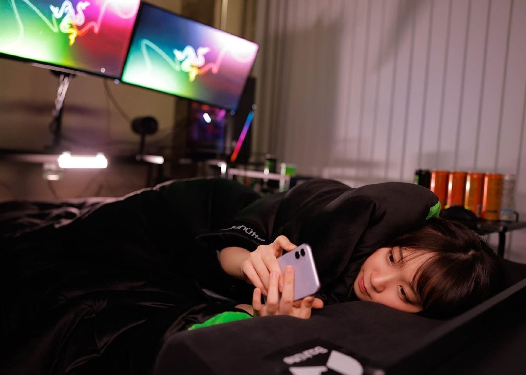 宅男游戏毛毯“Wata Tank”日本开售，“伊织萌”担任模特