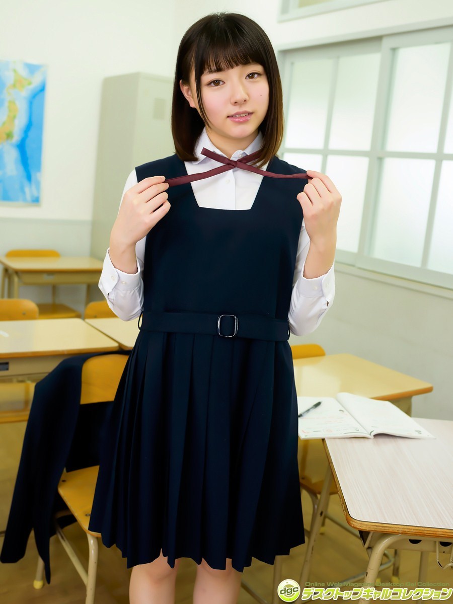 童颜写真偶像  “叶月翼” 性感合集【JK制服/泳装】