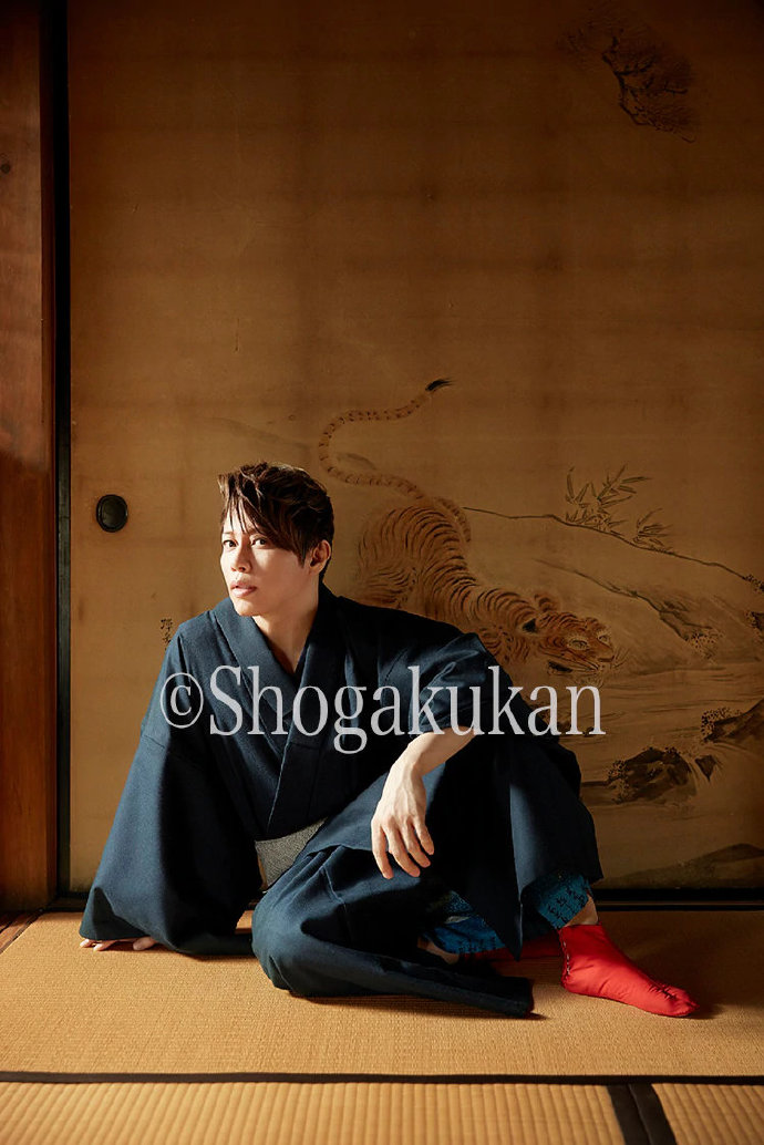 西川贵教写真集「五十而知天命」今日发售