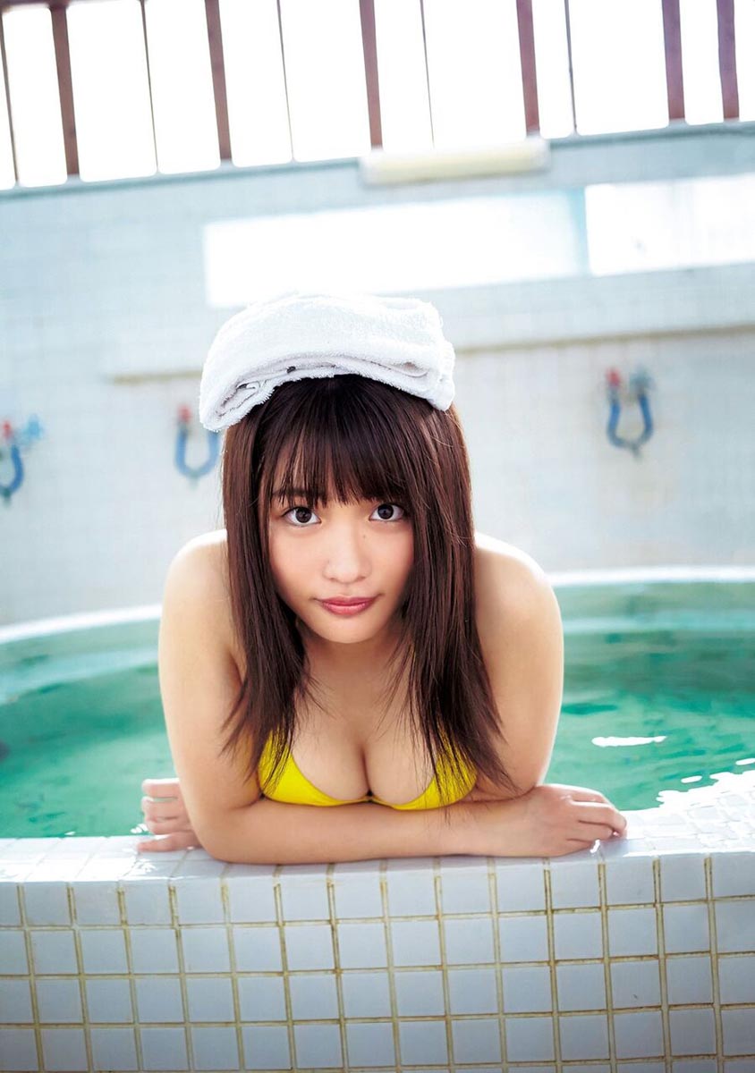 【石田桃香】青春美少女 1st写真集『MOMOKA』【写真集44P】