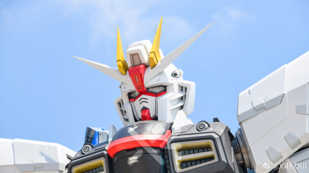 上海金桥啦啦宝都 1:1 实物大【自由高达】 今日“上头”仪式