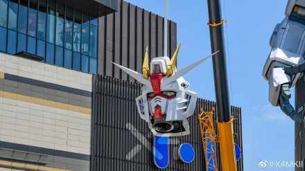 上海金桥啦啦宝都 1:1 实物大【自由高达】 今日“上头”仪式