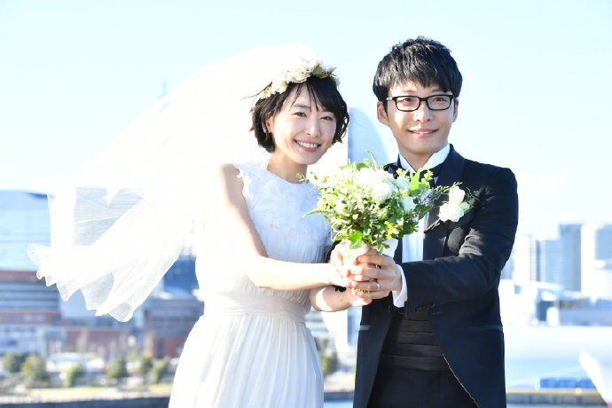 新垣结衣 与  星野源  宣布结婚