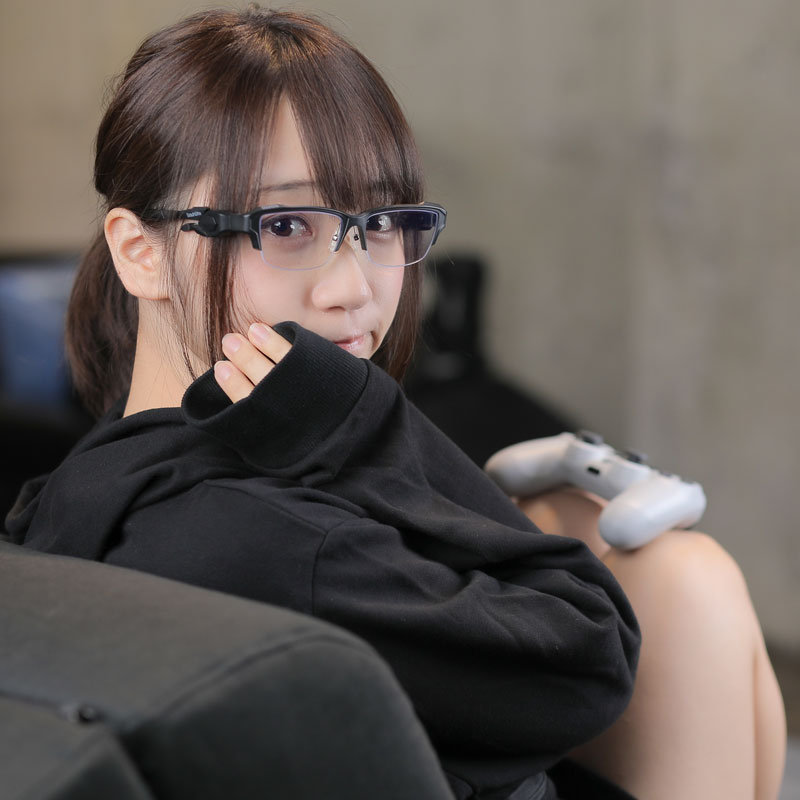 「伊织萌」代言Bauhutte游戏眼镜BGG-02-BK现已发售