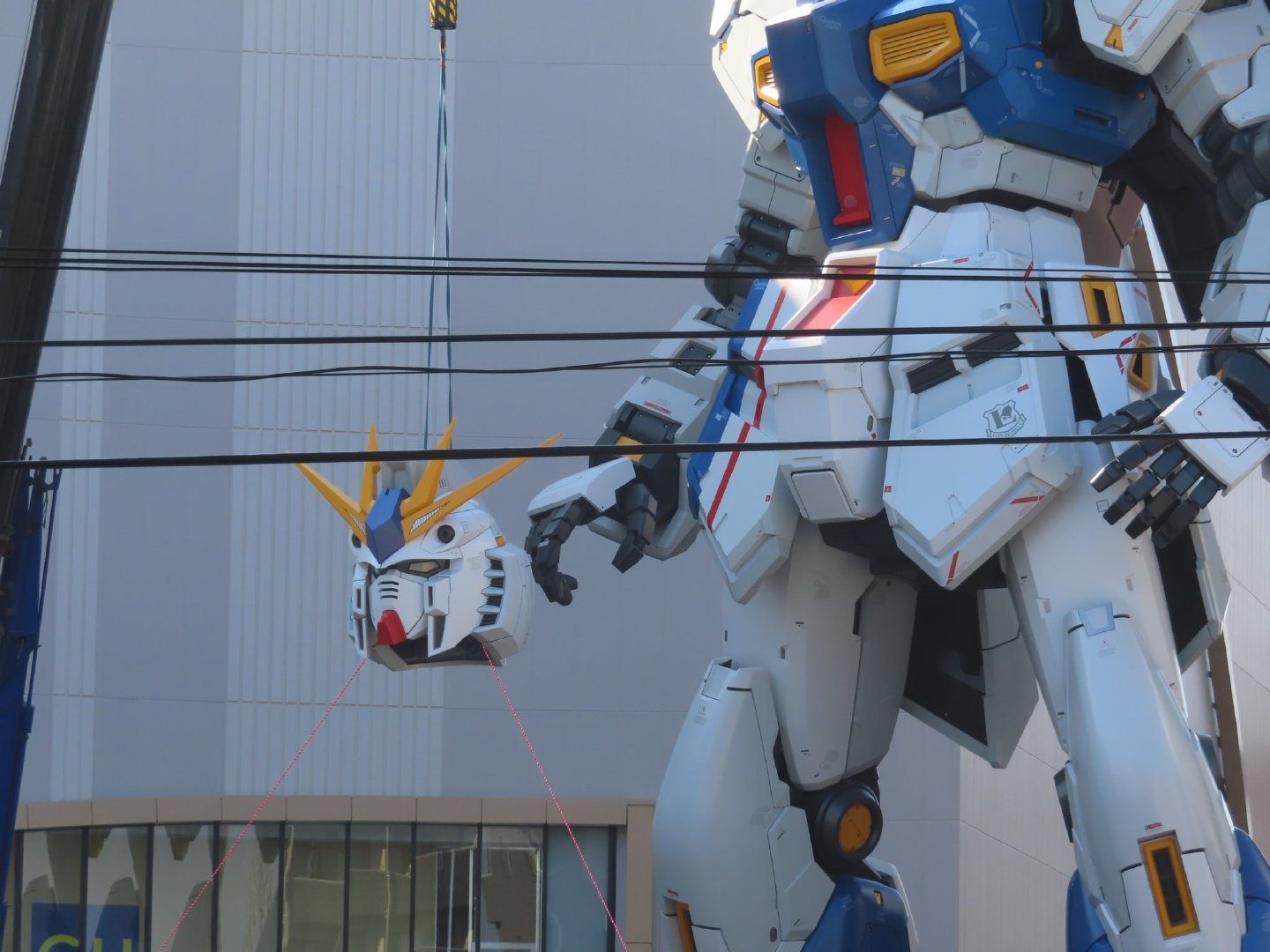 日本福冈1：1比例实体大 “牛高达”  今日完成“上头仪式”