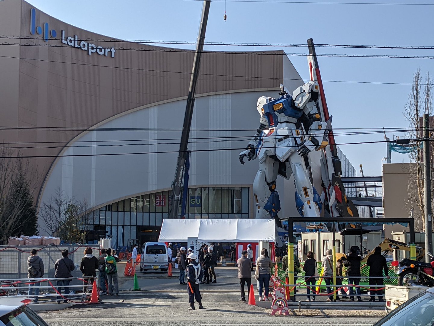 日本福冈1：1比例实体大 “牛高达”  今日完成“上头仪式”