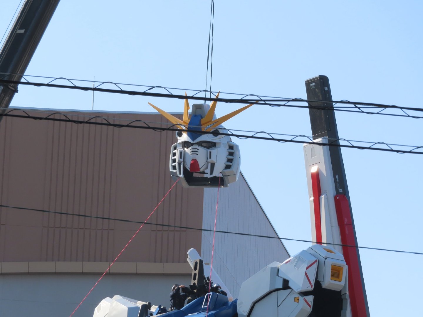 日本福冈1：1比例实体大 “牛高达”  今日完成“上头仪式”