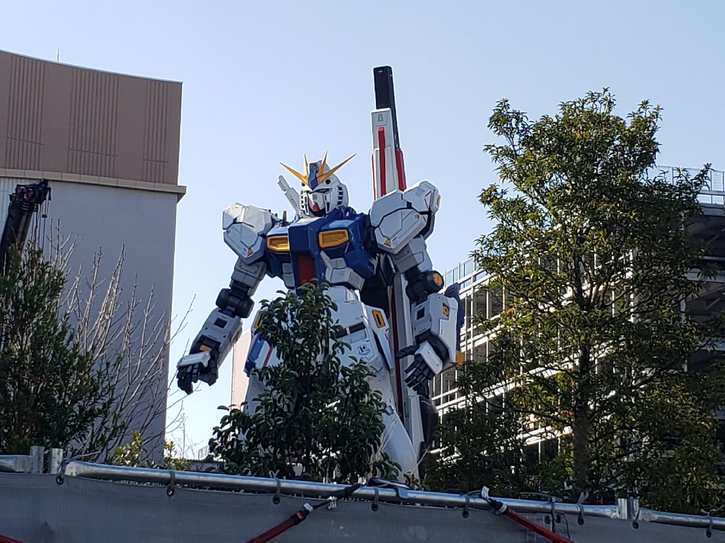 日本福冈1：1比例实体大 “牛高达”  今日完成“上头仪式”