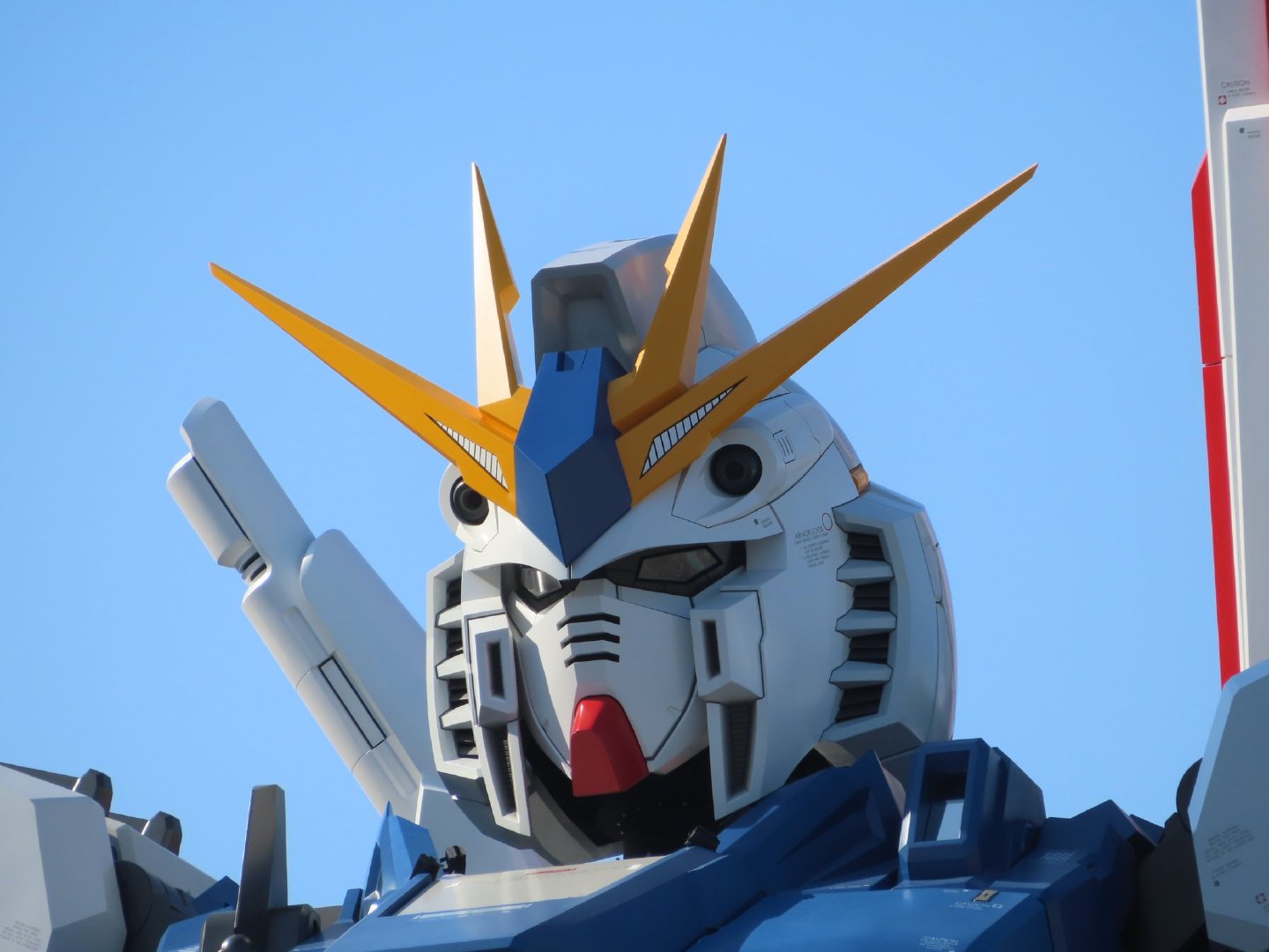 日本福冈1：1比例实体大 “牛高达”  今日完成“上头仪式”