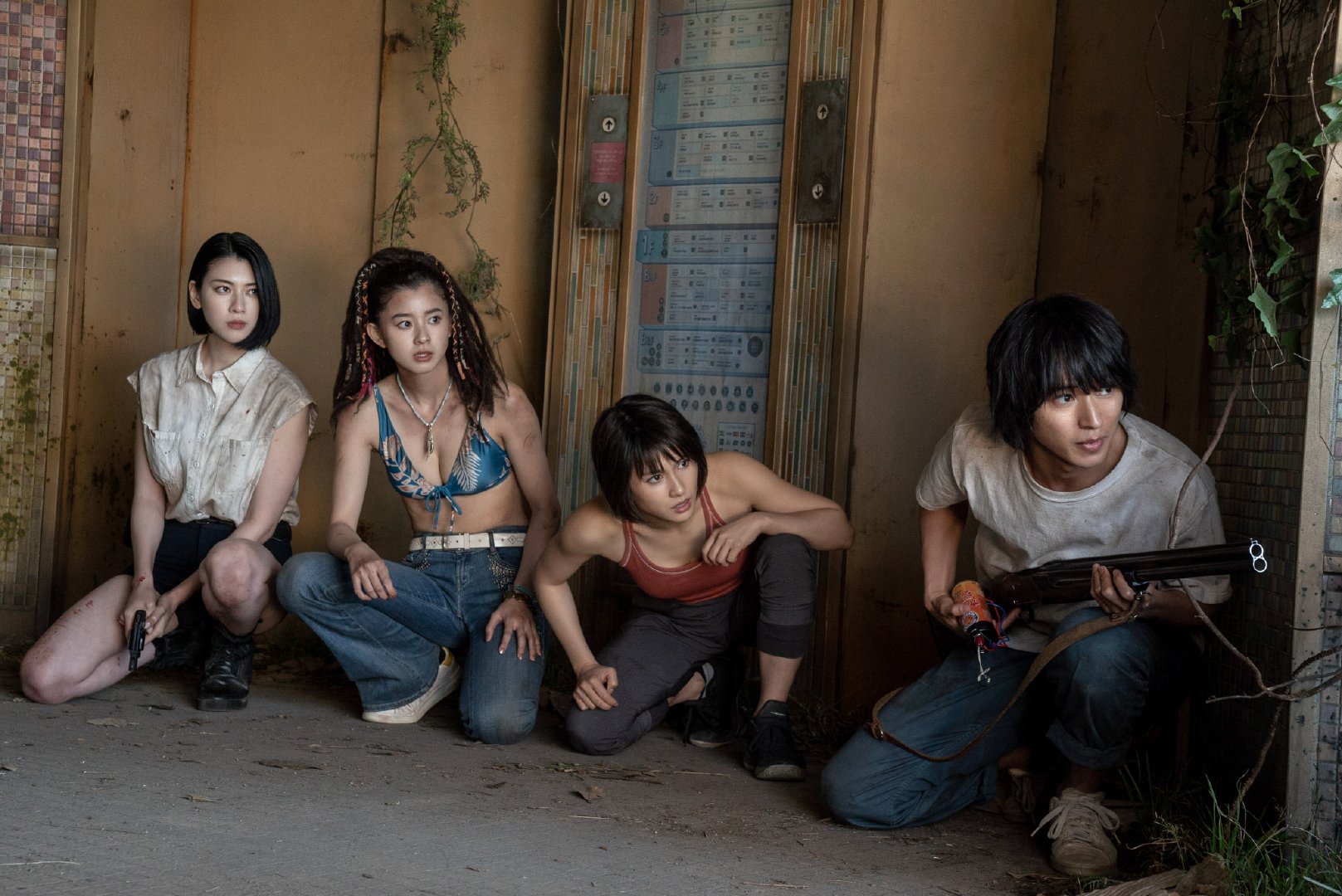 悬疑剧《弥留之国爱丽丝》第二季新剧照公布,12月22日上线Netflix插图3 悬疑剧《弥留之国爱丽丝》第二季新剧照公布,12月22日上线Netflix