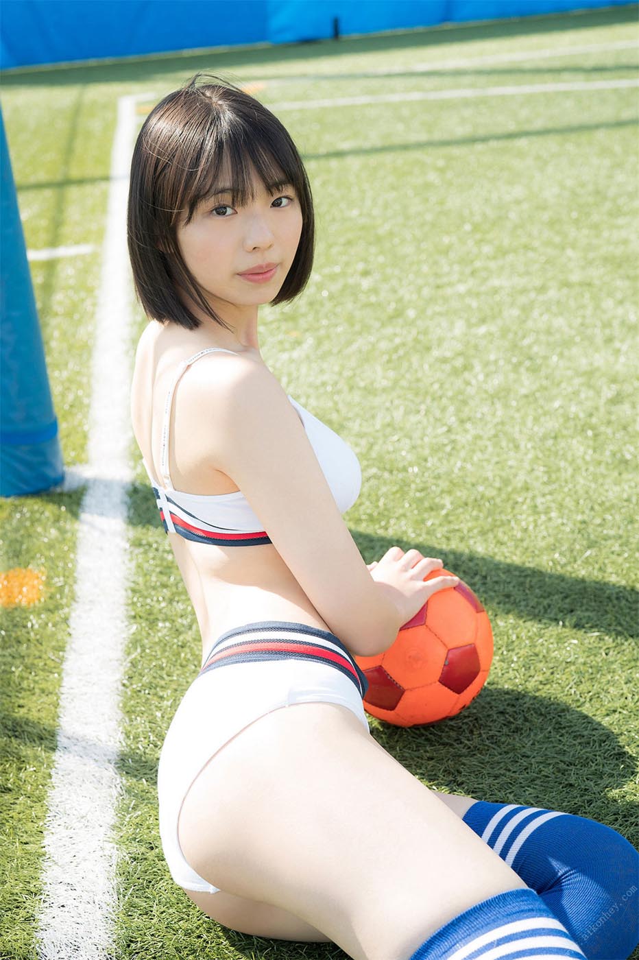 菊地姫奈 写真集【ミスマガ2020コスプレ対決3】