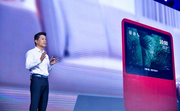 李彦宏称AI可以使人永生:肉体没了 思想永存!