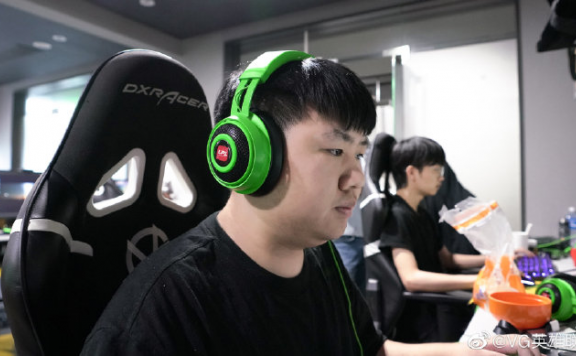 VG战队动态:收假之后立刻恢复训练状态