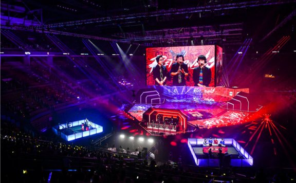 S10入围赛LGD打野小花生太菜了？PDD直言他有问题