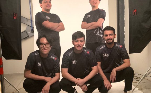 雇佣兵业务大成功！KaKAO将随SUP出战S10