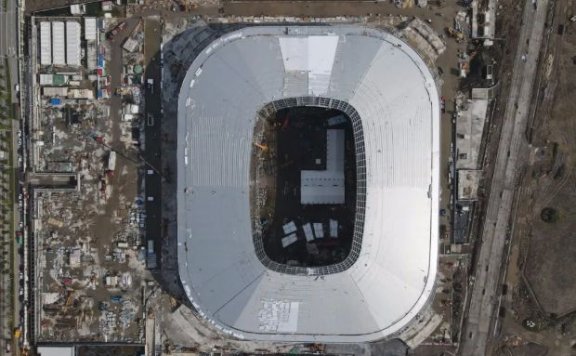 浦东足球场明天阶段性交付使用！首秀将迎英雄联盟S10