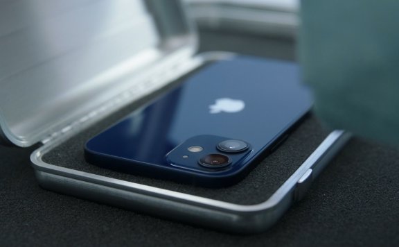 苹果发布iPhone 12 mini 尺寸变小 性能不变